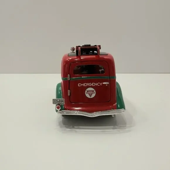 Conoco 1935 Ford Fire Patrol Diecast Car Crown Premiums - Picture 13 of 14